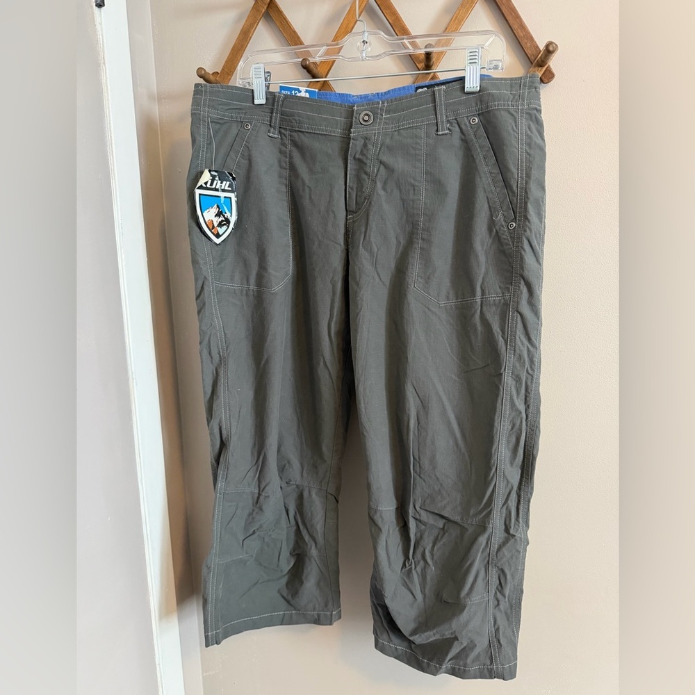 KÜHL Grey Floral Embroidered Rydr Capri Cargo Pants NWT Size 12